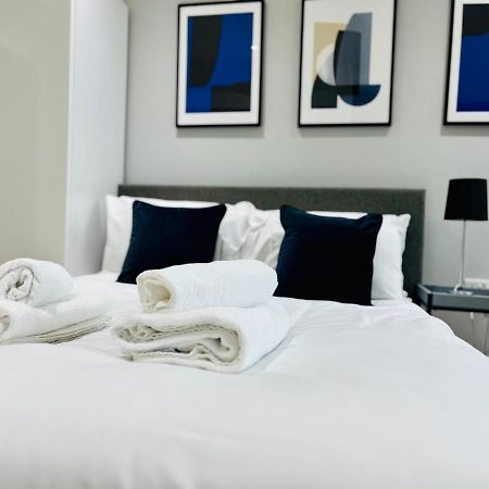مانشستر Lovely Studio Apartment With Free Parking Included! المظهر الخارجي الصورة