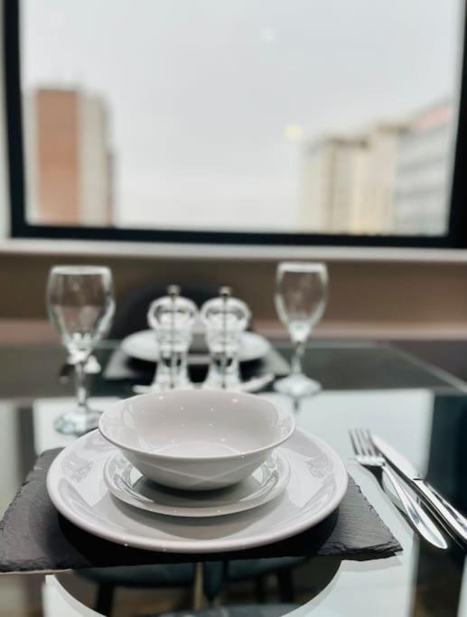 مانشستر Lovely Studio Apartment With Free Parking Included! المظهر الخارجي الصورة