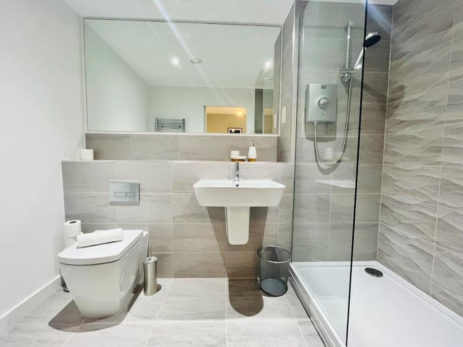 مانشستر Lovely Studio Apartment With Free Parking Included! المظهر الخارجي الصورة